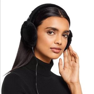 Ugg Shearling Wireless Earmuffs